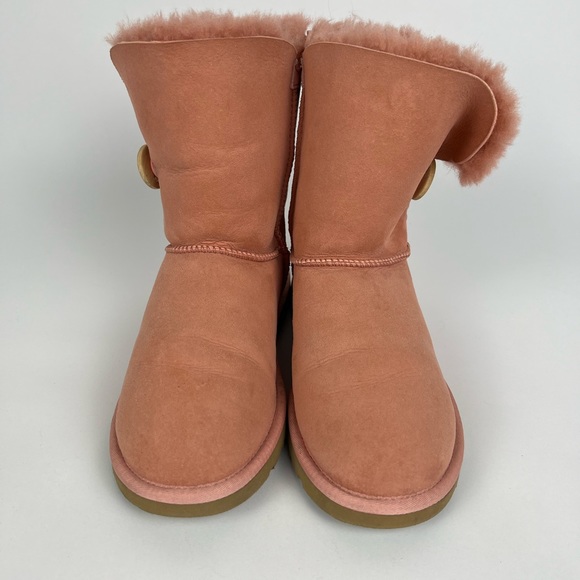 Women’s Pink Ugg Boots size 6 Bailey Button Classic Short Shearling Bootie - Picture 10 of 16
